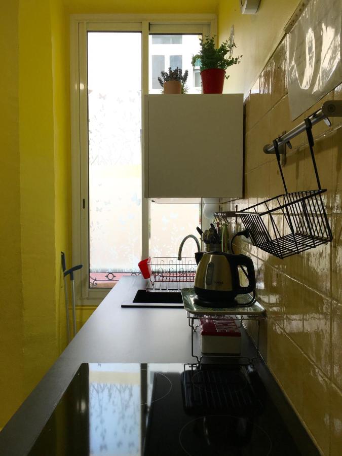 Backpackers Chez Patrick Hostel นีซ ภายนอก รูปภาพ